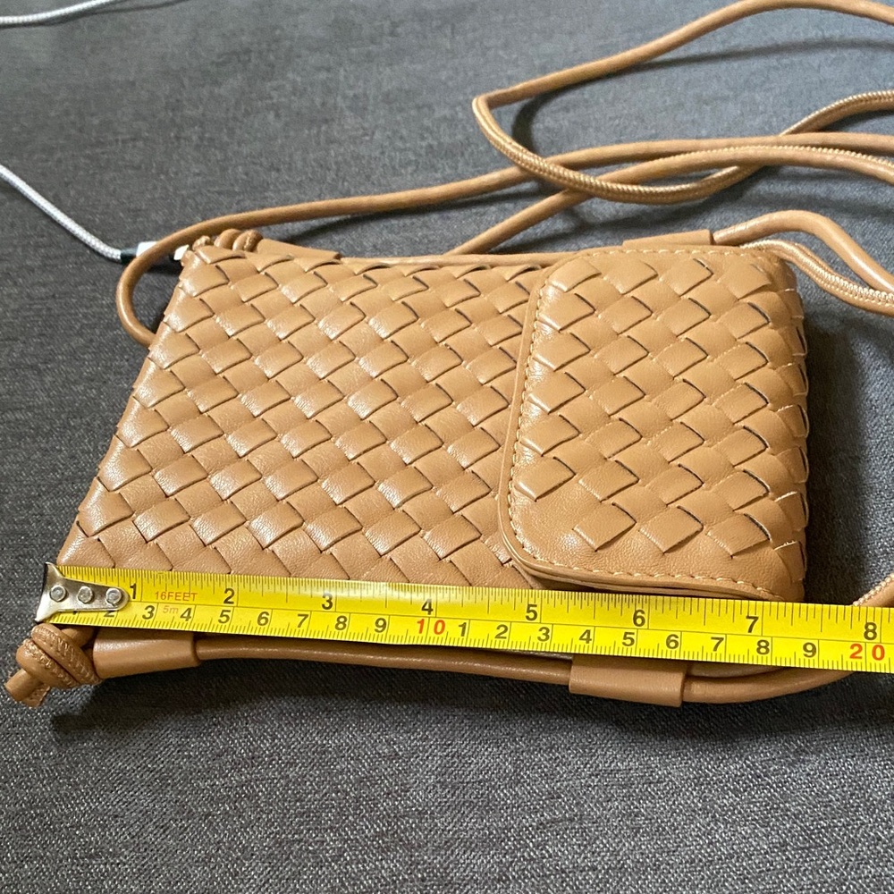 Tan Woven Faux Leather Crossbody Bag. NWOT - Picture 5 of 9